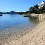 شقة 2682c سلانو